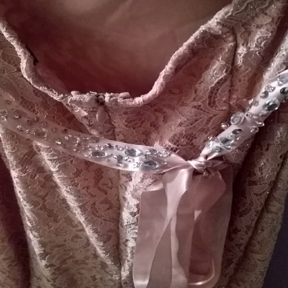 Prom dressed - Picture 3 of 4